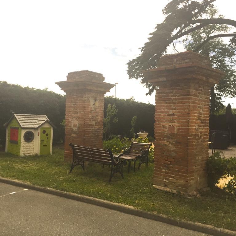 Fasthotel Muret Saubens ภายนอก รูปภาพ